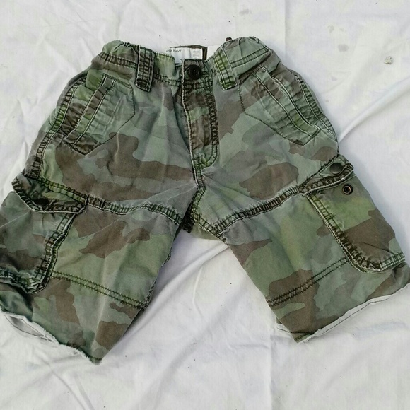 Old Navy Other - Boys Camo Shorts Size 7